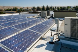 Solaranlagen auf Firmengebäuden